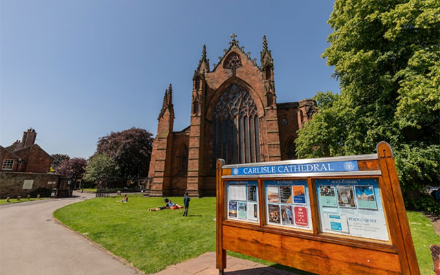 Shopping and sightseeing in Carlisle - Carlisle Cathedral